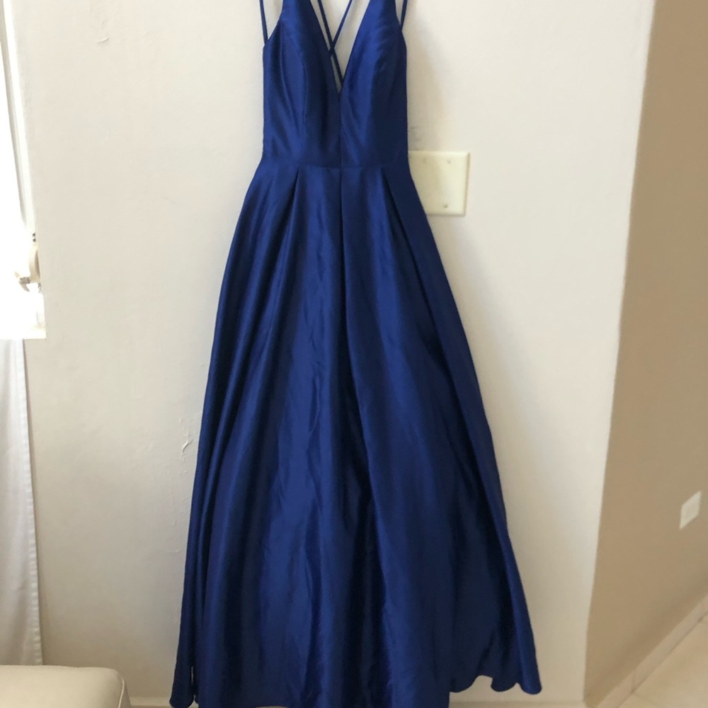 Elegant Blue Evening Gown Prom/ wedding